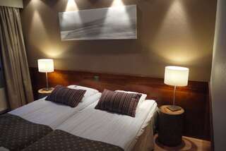 Отель Lapland Hotels Riekonlinna Саариселькя Стандартный двухместный номер с 2 отдельными кроватями и сауной-1